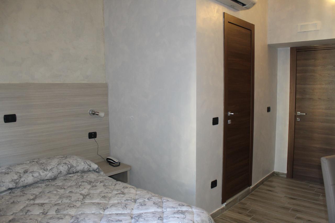 Ricci Rooms เจนัว ภายนอก รูปภาพ
